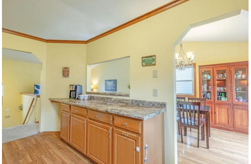 514 Diving Hawk Tr, Madison, WI 53713