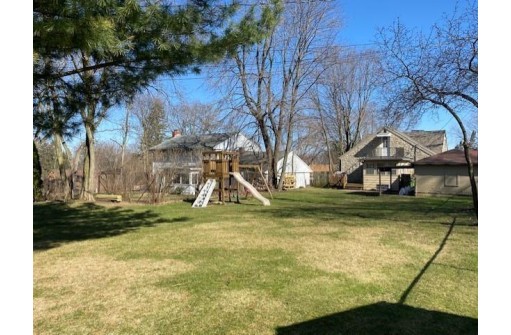 609 W Mackie St, Beaver Dam, WI 53916