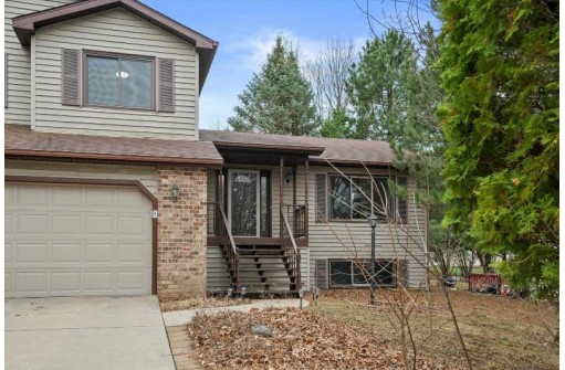 5 Waywood Cir, Madison, WI 53704