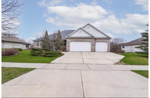 1213 Mclean Dr, Madison, WI 53718