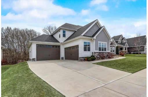 732 Westbridge Tr, Waunakee, WI 53597