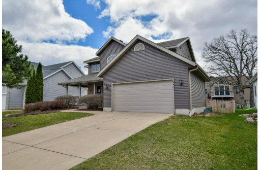 9431 White Fox Ln, Madison, WI 53562