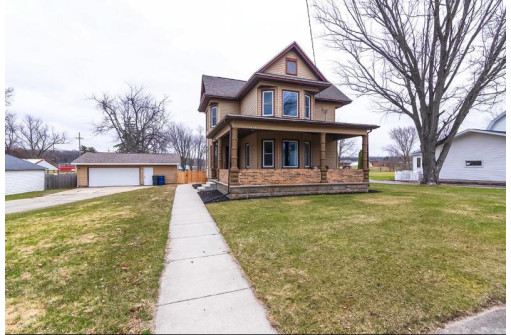 436 Roosevelt St, Rio, WI 53960