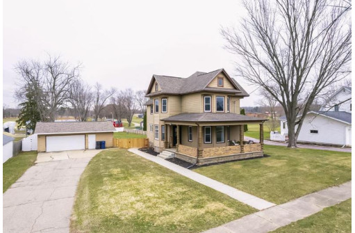 436 Roosevelt St, Rio, WI 53960