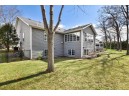 5975 Prairie Wood Dr, McFarland, WI 53558