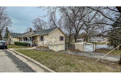 637 N Main St, Columbus, WI 53925