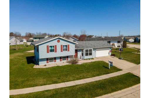 445 Sugar Ave, Belleville, WI 53508