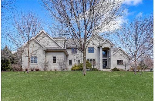 5654 Cobblestone Ln, Waunakee, WI 53597