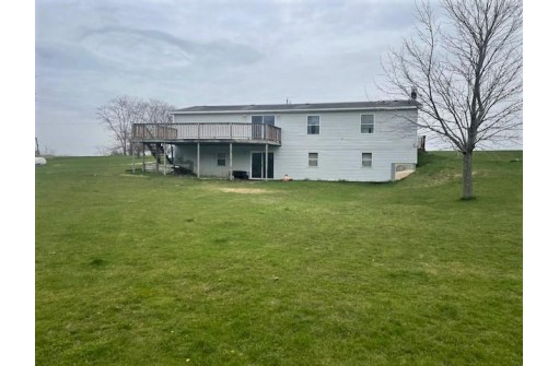 1123 Flint Rd, Stoughton, WI 53589