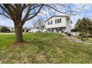 2558 Chesapeake Dr, Fitchburg, WI 53719