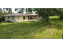 549 State Farm Rd, Deerfield, WI 53531