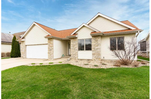 455 Fargo Tr, Middleton, WI 53562