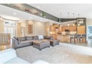 810 E Swiss Valley Dr, Janesville, WI 53545