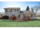 2521 Crest Line Dr, Madison, WI 53704