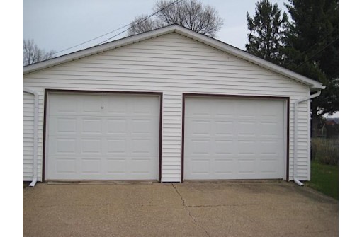 798 S Beaumont Rd, Prairie Du Chien, WI 53821