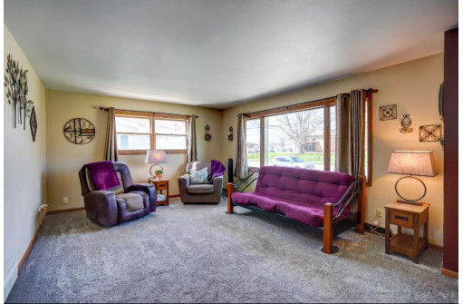 155 N Bird St, Sun Prairie, WI 53590