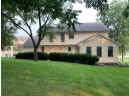 104 Agnes Ct, Mount Horeb, WI 53572