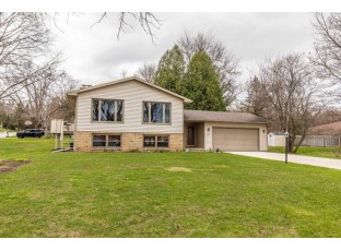 5733 Restal St Fitchburg, WI 53711