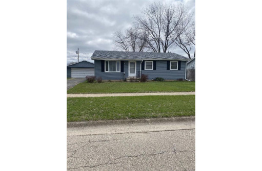 1825 Schaller St, Janesville, WI 53546