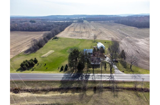 S4090 County Road A, Baraboo, WI 53913