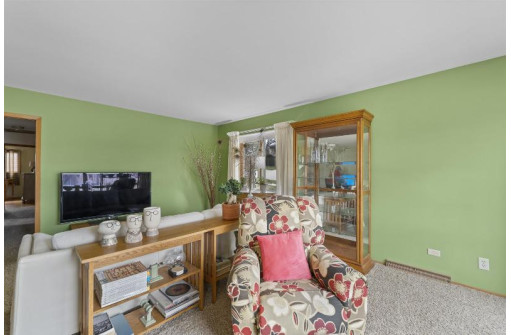 711 Merryturn Rd, Madison, WI 53714