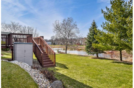 6080 Perrot Pl, McFarland, WI 53558