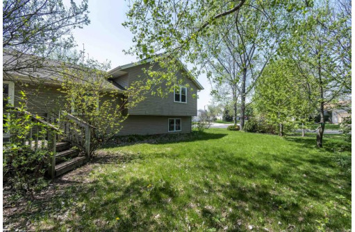 309 School Rd, Cottage Grove, WI 53527