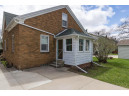 863 Blaine Ave, Janesville, WI 53545