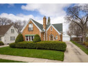 863 Blaine Ave, Janesville, WI 53545