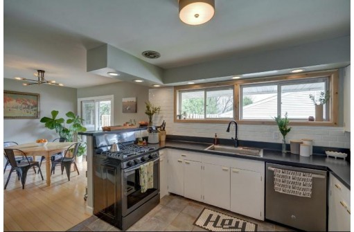 4630 Tokay Blvd, Madison, WI 53711