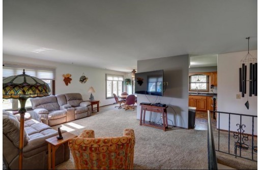 3720 Lance Ln, Madison, WI 53718-6224