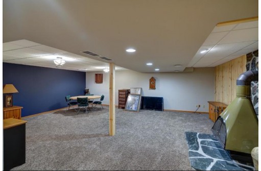 3720 Lance Ln, Madison, WI 53718-6224