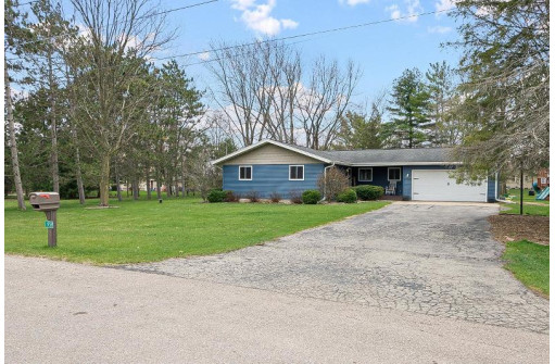 959 Gilrust Ave, Stoughton, WI 53589