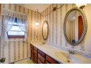 1506 Deerwood Dr, Madison, WI 53716-1826