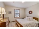 1305 Muirfield Ct, Middleton, WI 53562