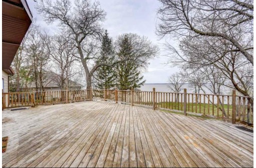 N829 Waubunsee Tr, Fort Atkinson, WI 53538