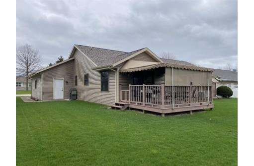 2101 Meadowlark Dr, Janesville, WI 53546