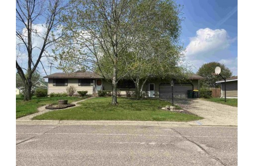 203 N Dousman St, Prairie Du Chien, WI 53821