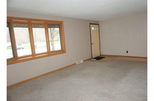 203 N Dousman St, Prairie Du Chien, WI 53821