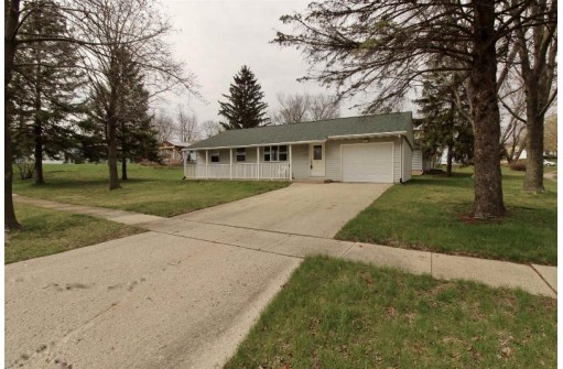 2105 Burton St, Beloit, WI 53511