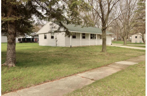 2105 Burton St, Beloit, WI 53511