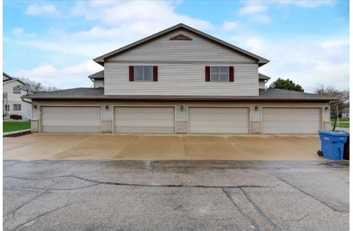 620 Military Ridge Dr, Verona, WI 53593