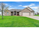 3610 Eagles Ridge Dr, Beloit, WI 53511