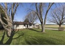 N6443 Wollin Rd, Lake Mills, WI 53551