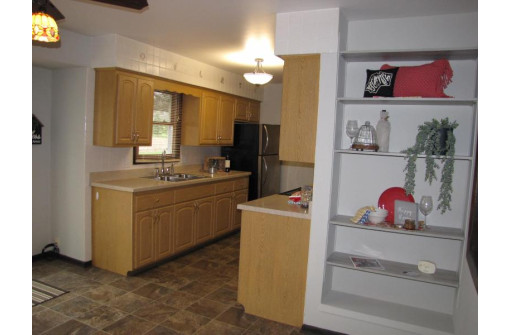 10161 N Amber Tr, Edgerton, WI 53534