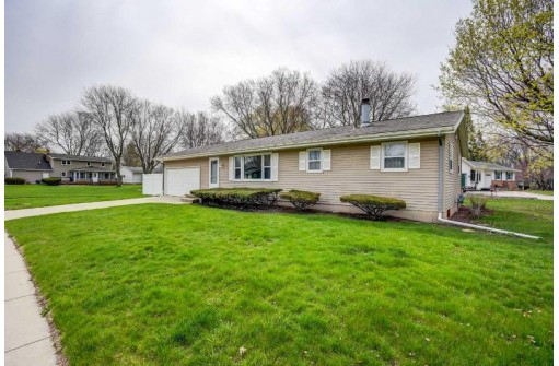 1459 Steven St, Sun Prairie, WI 53590