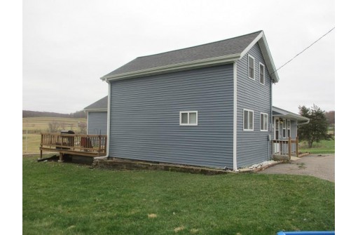 401 Furnace St, La Valle, WI 53941