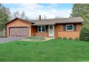 615 Lake Wisconsin Dr, Merrimac, WI 53561