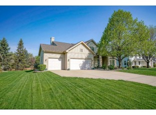 2725 Jasmine Dr Fitchburg, WI 53711