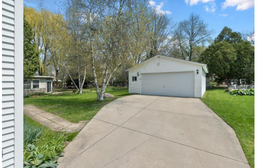 21 S Hillside Terr, Madison, WI 53705